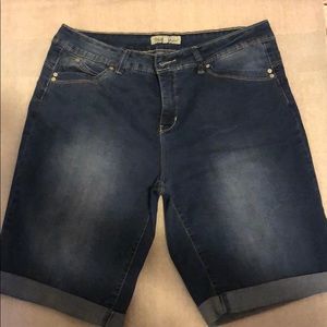 Royalty want a better butt shorts